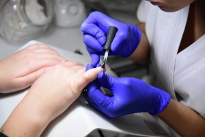 Base, colore, builder e top: perché non polimerizzano tutti allo stesso modo