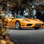 Contratto di noleggio di un’auto sportiva: quali clausole leggere prima di firmare?